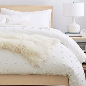 NWT POTTERY BARN TUFTED DOT DUVET COVER AND 2 STANDARD SHAMS TWIN SIZE WHITE